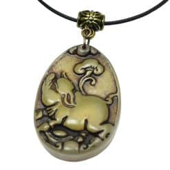 Amuleta medalion cu zodia porc sau mistret